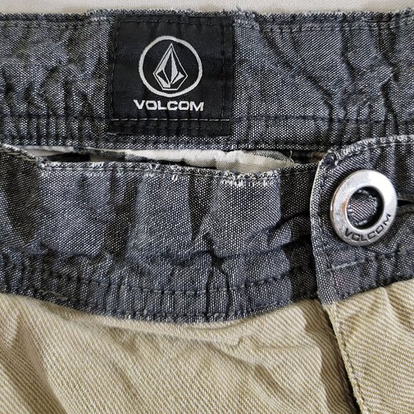 VOLCOM Shorts Mens 36 (Actual 37"x10") Distressed Chino Board Beach Skate Casual - Picture 6 of 7